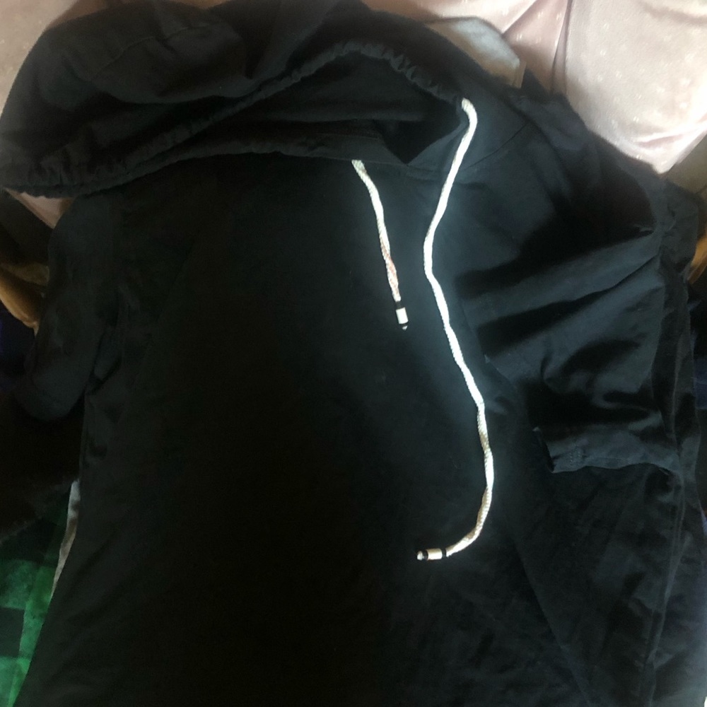 Short sleeve hoodie